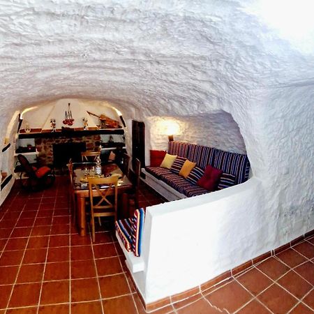 Casa Cueva Cascamorras "Capricho Andaluz" Baza Bagian luar foto