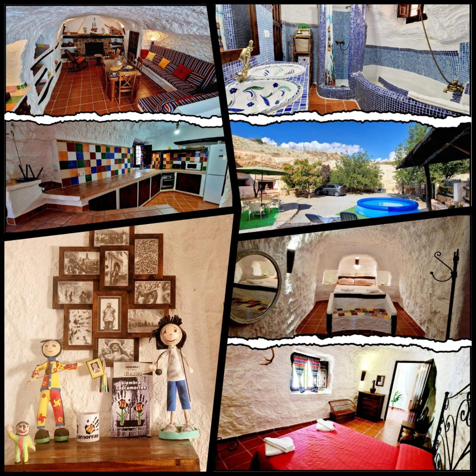 Casa Cueva Cascamorras "Capricho Andaluz" Baza Bagian luar foto