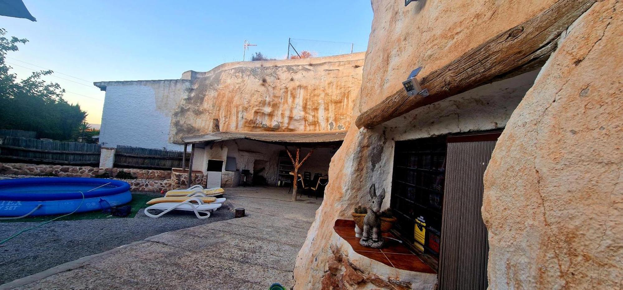 Casa Cueva Cascamorras "Capricho Andaluz" Baza Bagian luar foto
