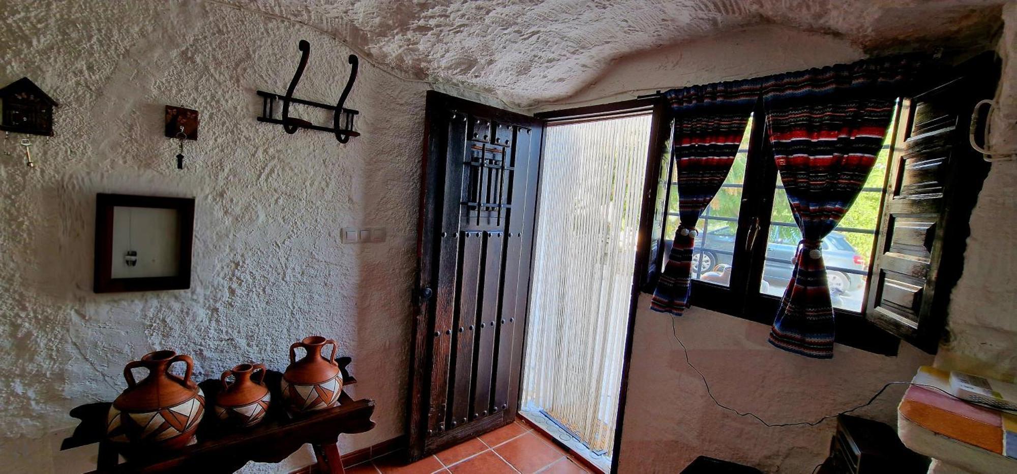 Casa Cueva Cascamorras "Capricho Andaluz" Baza Bagian luar foto