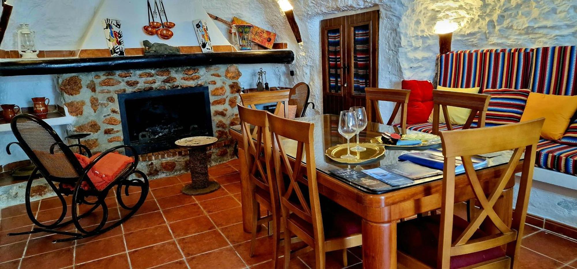 Casa Cueva Cascamorras "Capricho Andaluz" Baza Bagian luar foto