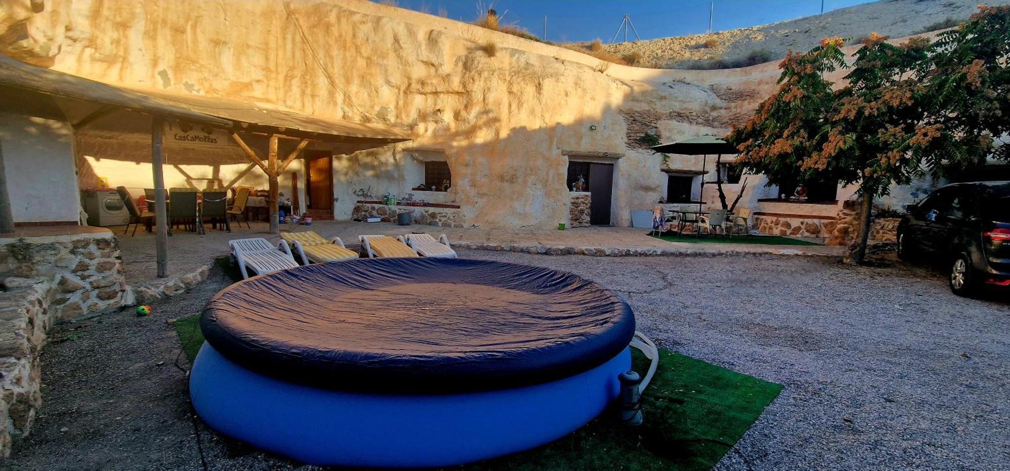 Casa Cueva Cascamorras "Capricho Andaluz" Baza Bagian luar foto
