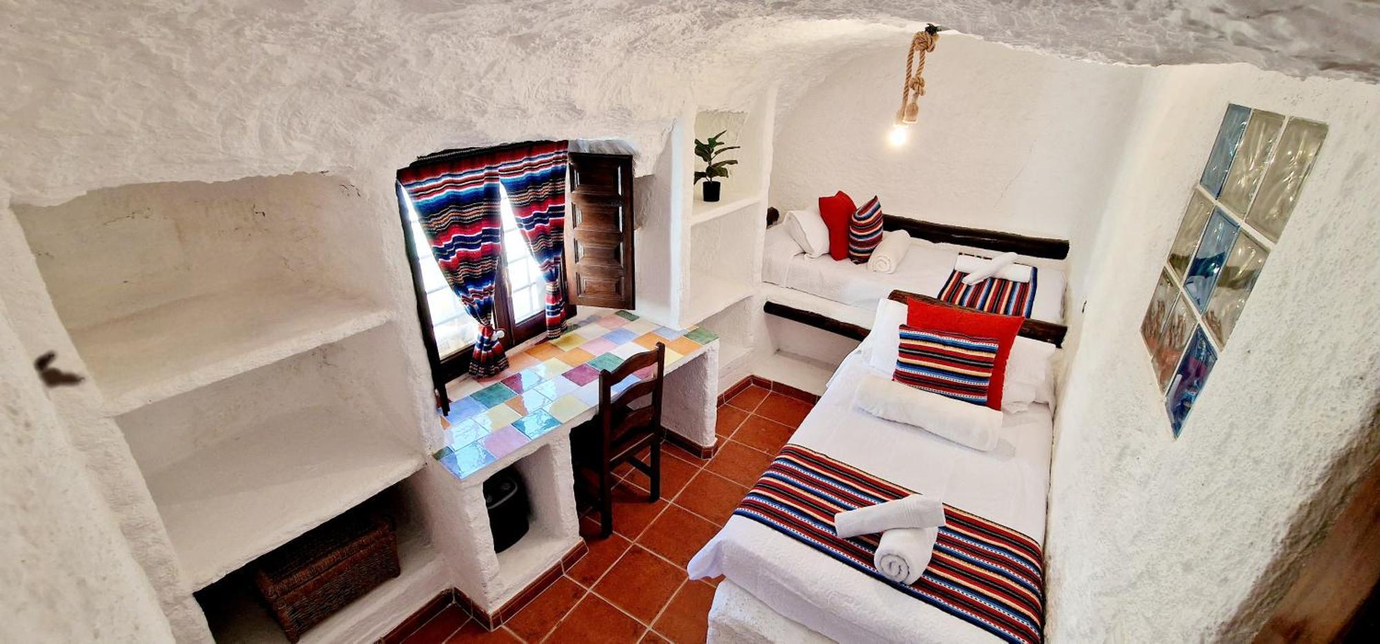 Casa Cueva Cascamorras "Capricho Andaluz" Baza Bagian luar foto